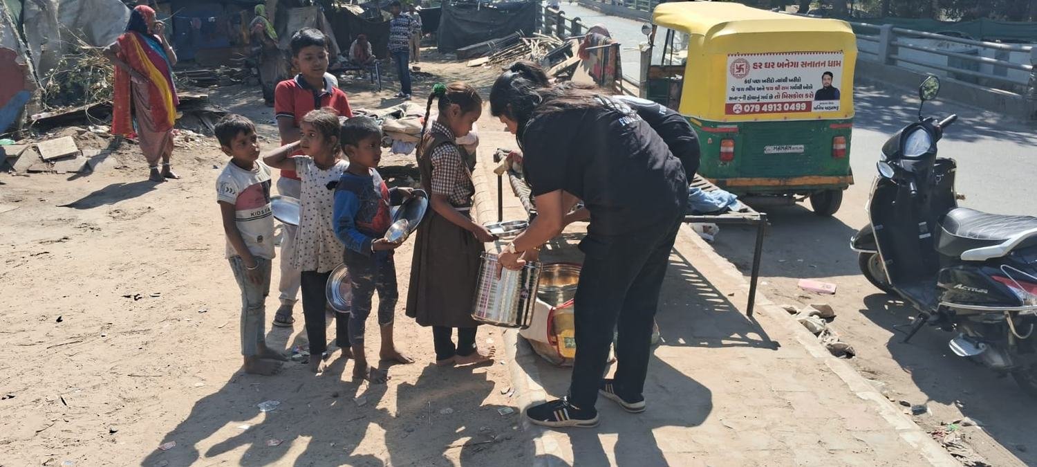 Evening meal service — Hunger Relief