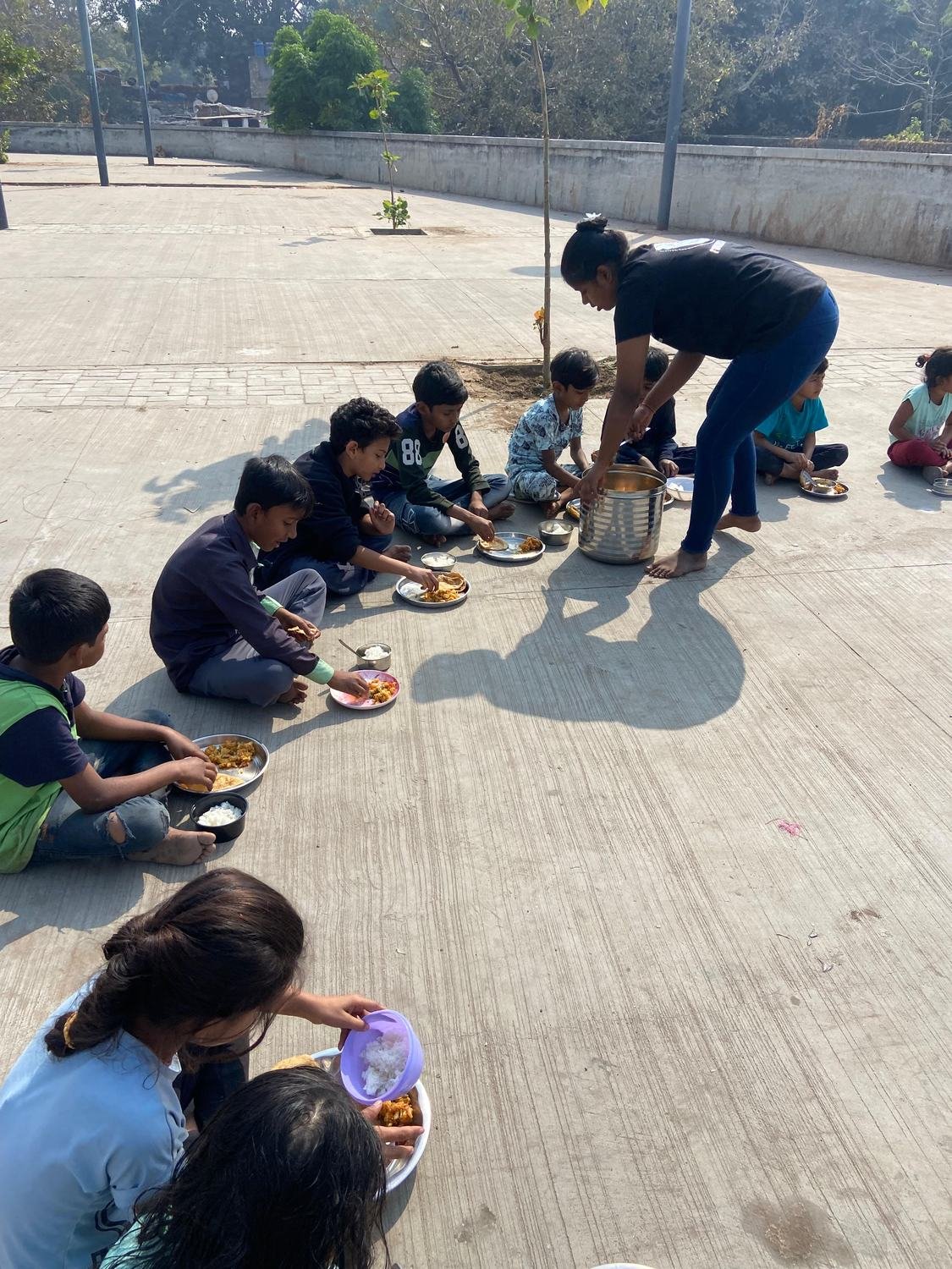 Evening meal service — Hunger Relief